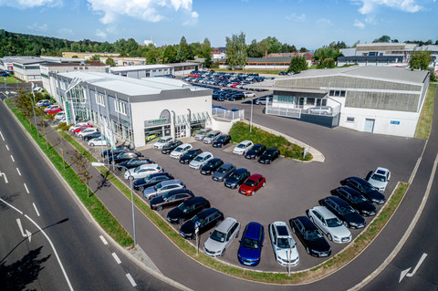 das Rawetzer Autohaus GmbH Logo