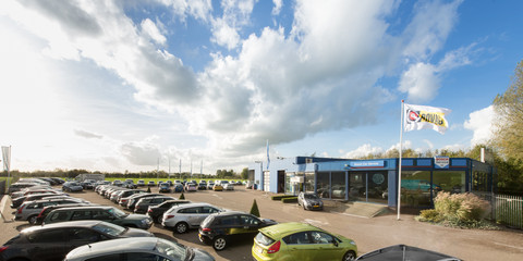 Autobedrijf J. Vossestein B.V. Logo