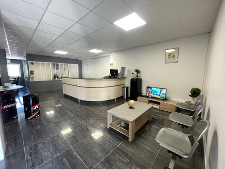 Sun Autos Ventes Logo