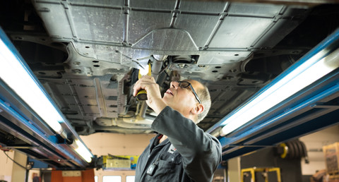 MRA Motoren Revisie & Autobedrijf Logo