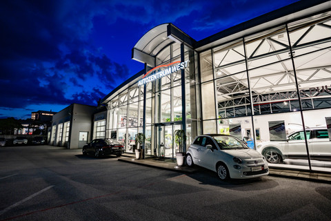 Autozentrum West Logo