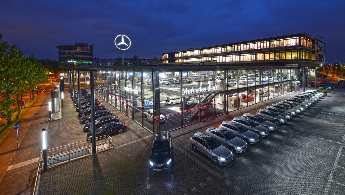 Mercedes Benz Ag In Dusseldorf Autoscout24