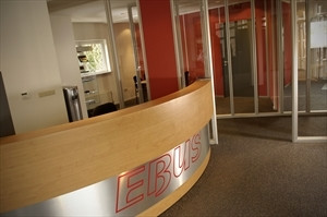 Autobedrijf Ebus Logo