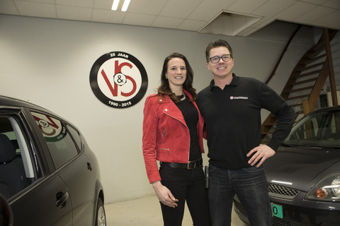 Vakgarage Vlaar en Smal B.V. Logo