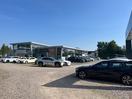 Hausser Automobile Wunstorf GmbH Logo