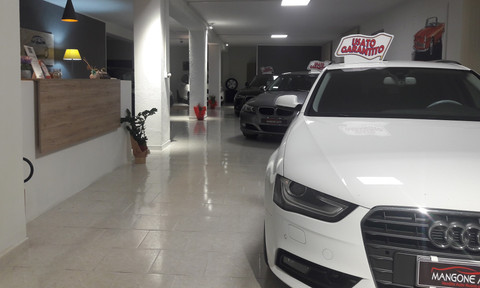 Mangone Auto srls Logo