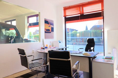 Berger & Kaveh GmbH Logo