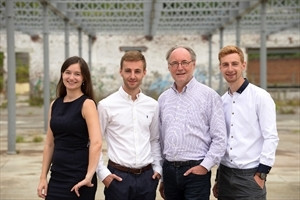 Legend Motors BV Logo