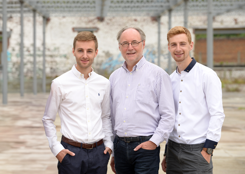 Legend Motors BV Logo