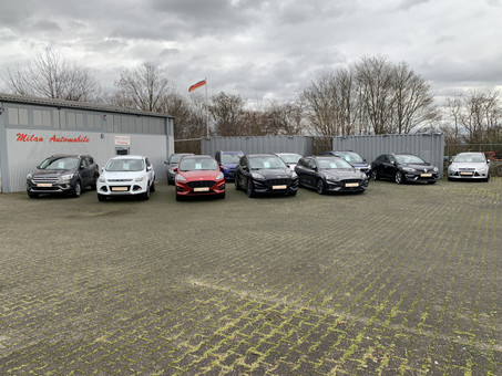 Milan Automobile Logo