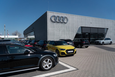 AHG GmbH & Co. KG Logo