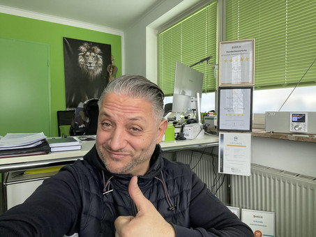 Autohalle Buchholz Logo