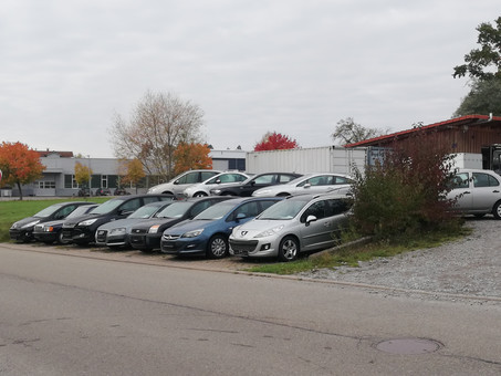 Kfz-Handel Willi Logo