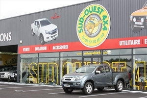 GARAGE SUD OUEST 4x4 ISUZU 33 Logo