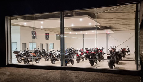 Motorhuis Limburg BV Logo