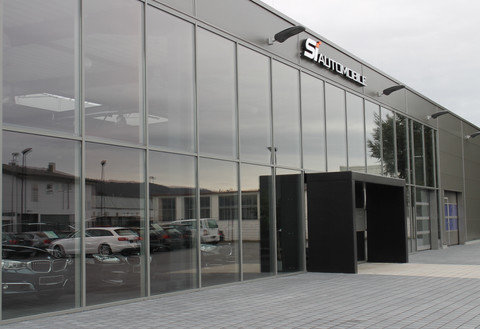 Si Automobile GmbH & Co. KG Logo