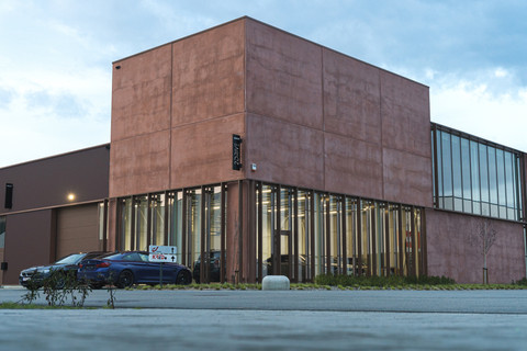 2DRIVE - 2drivecars.com Logo