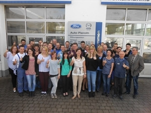 Auto-Pieroth GmbH & Co.KG Logo