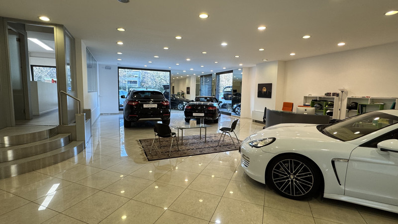dealer showroom