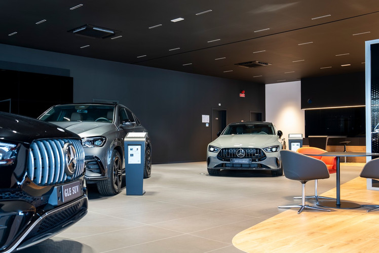 dealer showroom