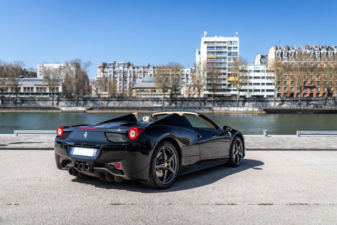 Analog Automobile Logo