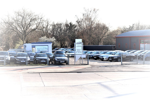 Autohandel Mahlsdorf Logo