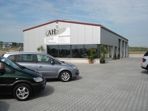 Auto Heinrich GmbH Logo