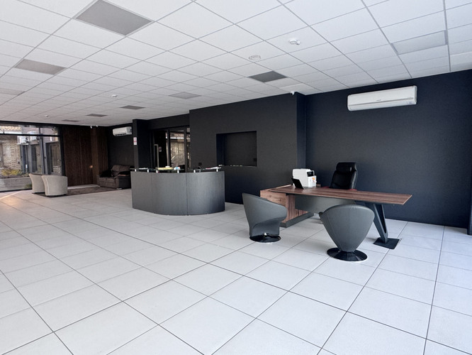 dealer showroom