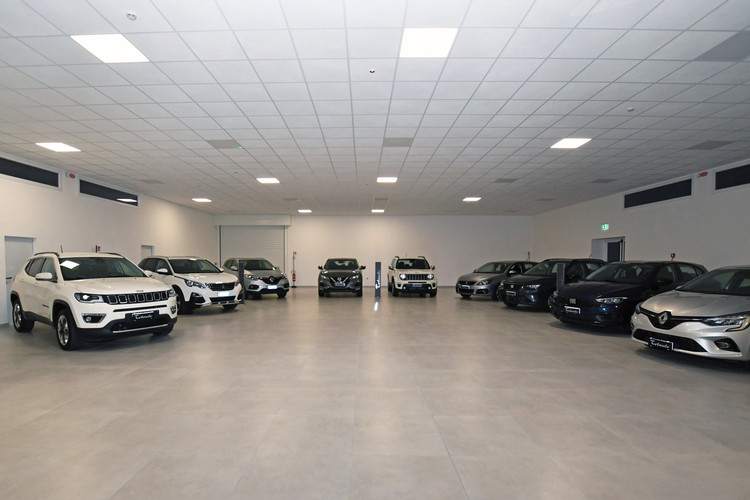 dealer showroom