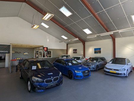 Autobedrijf R. Bakker B.V. Logo