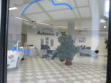Autozero 2 Snc Logo