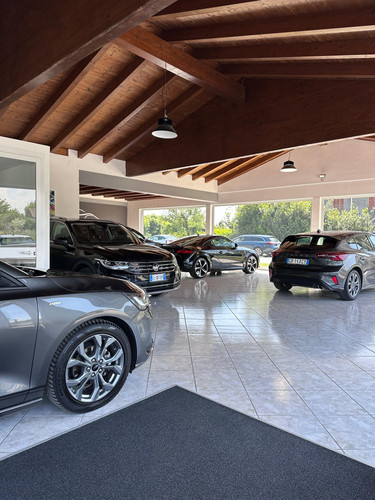 dealer showroom
