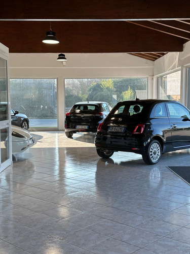 dealer showroom