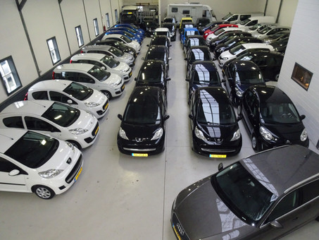 J. van Heeswijk Auto's B.V. Logo