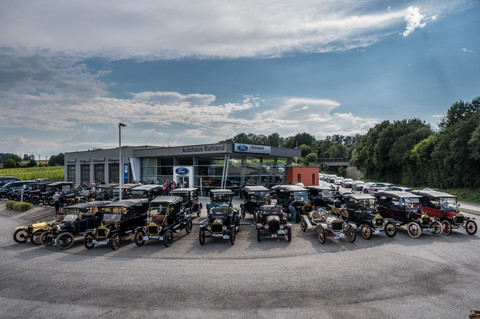 Autohaus Ruhland GmbH Logo