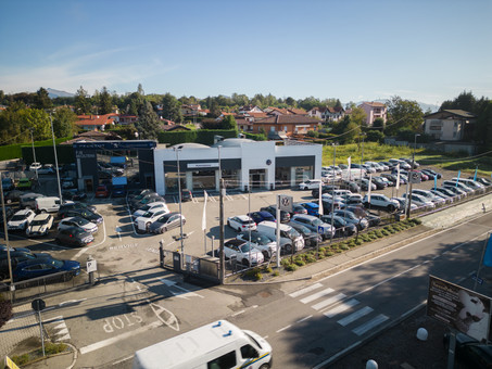 Autoviemme Olgiate S.r.l. Logo