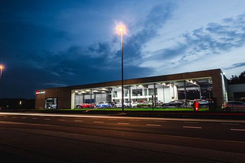 Bavaria Motors NV Logo