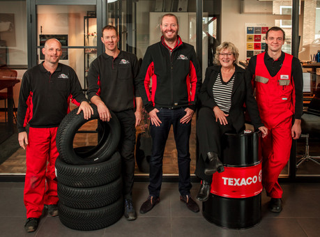 Autobedrijf De Wildt Logo