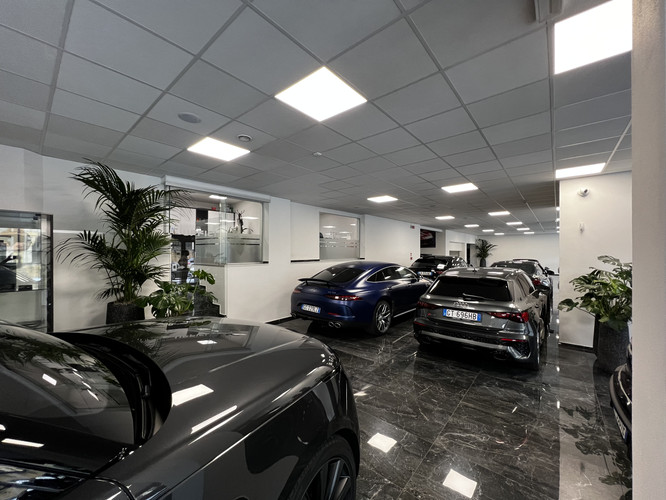 dealer showroom