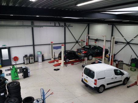 Autotechniek Alfred Meijer Logo