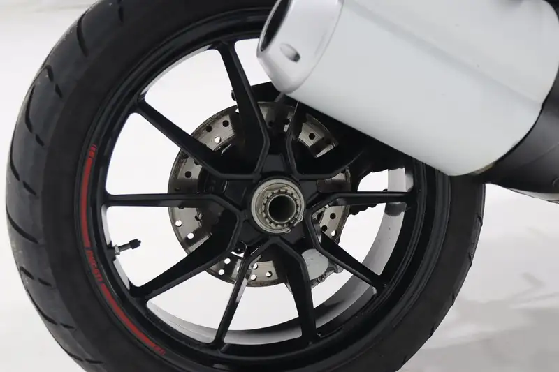 Ducati Monster 1100 - foto 7