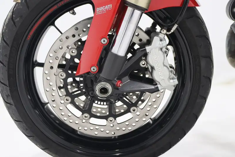 Ducati Monster 1100 - foto 6