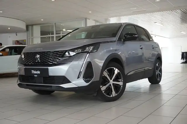 Peugeot 3008 view 3