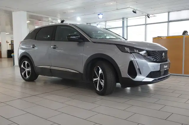 Peugeot 3008 view 6
