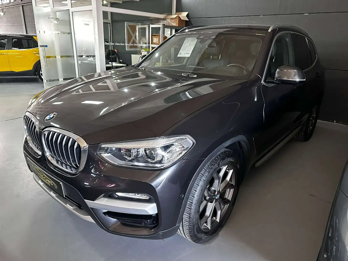 BMW X3 2.0 dA sDrive X-LINE AUTO PDC CLIMTRONIC FULL LED Noir - 1