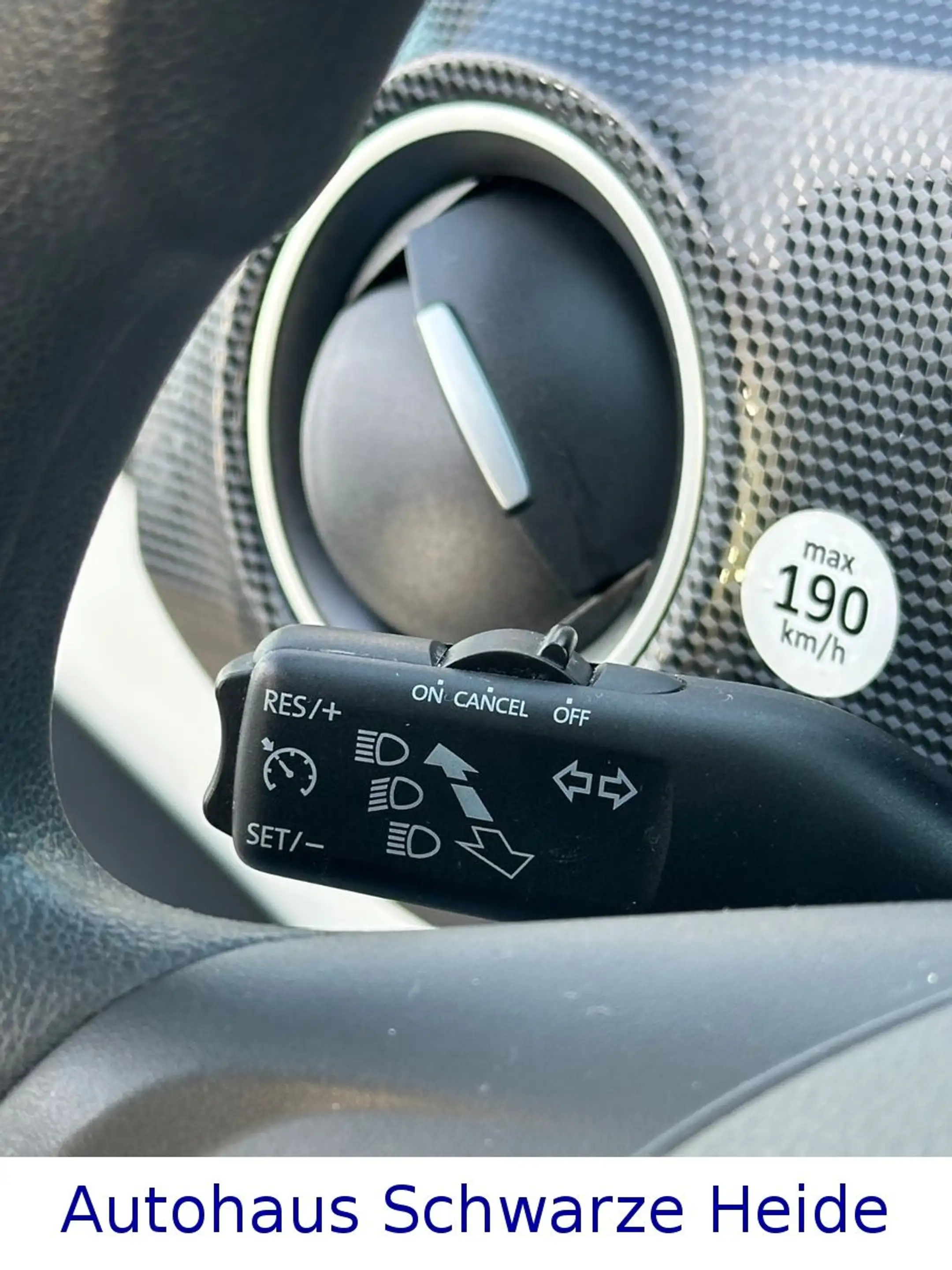 Volkswagen up! UP! 1.HAND*KAMERA*SITZHEIZUNG*TEMPO*DAB+*BLTOOTH — photo 14