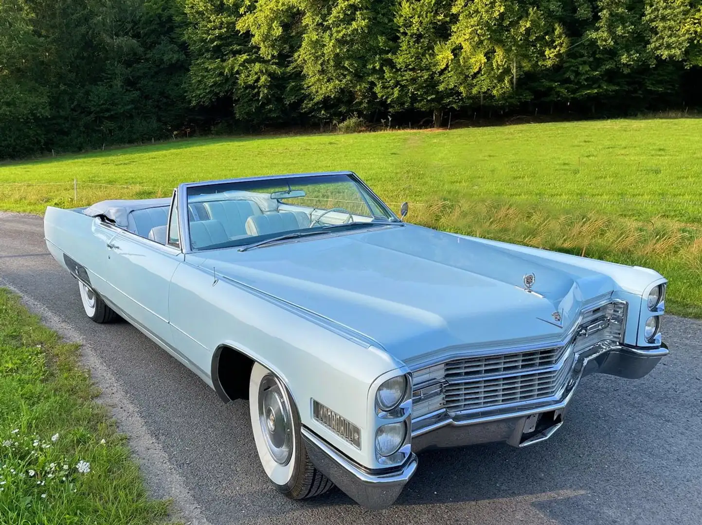Cadillac Deville Cabrio Blau - 1