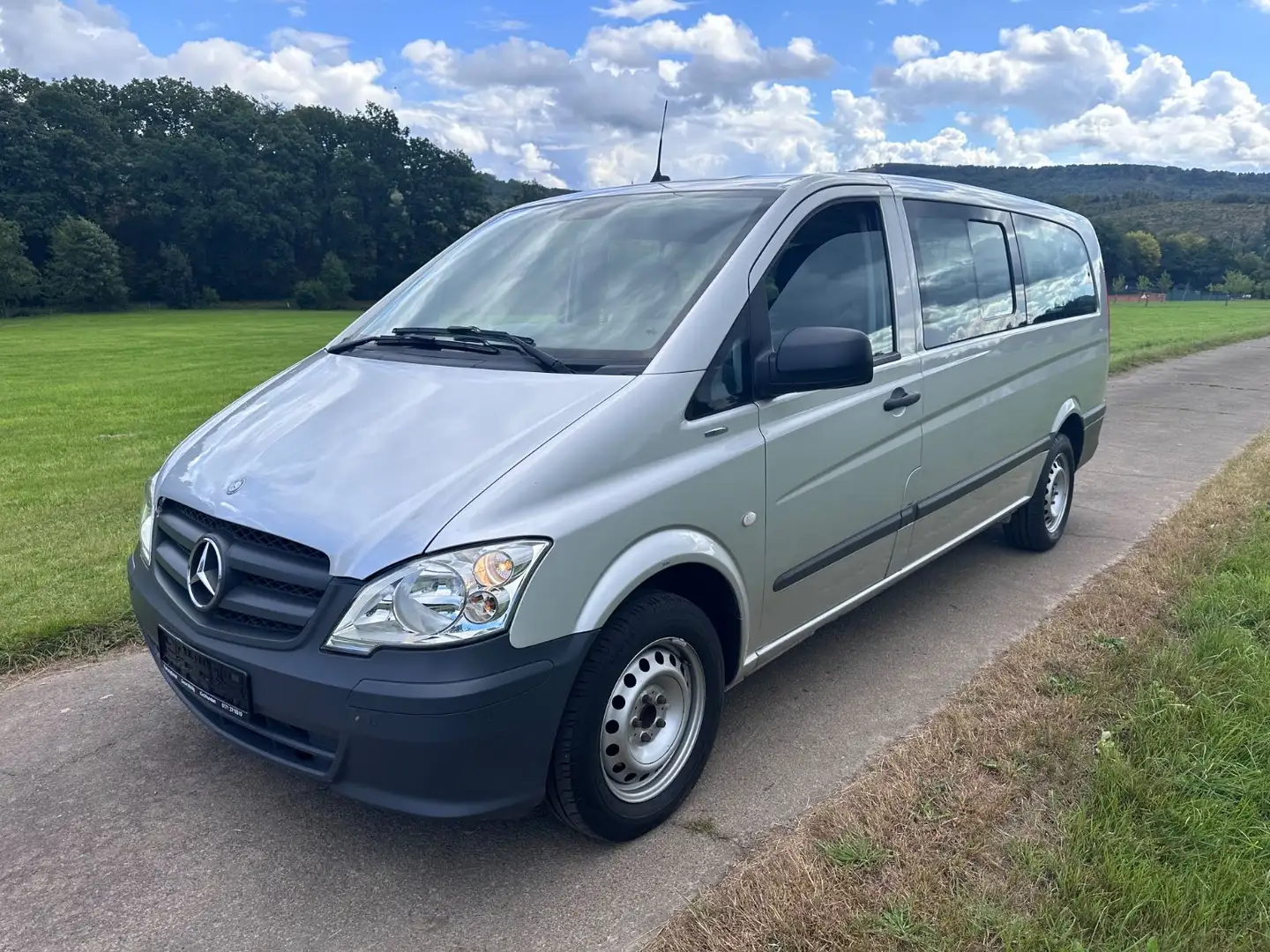 Mercedes-Benz Vito Kombi 116 CDI extralang Klima Sitzheizung Argent - 2