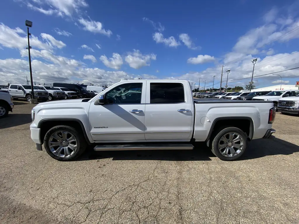 2017 GMC Sierra 1500 Crew Cab Denali — photo 5