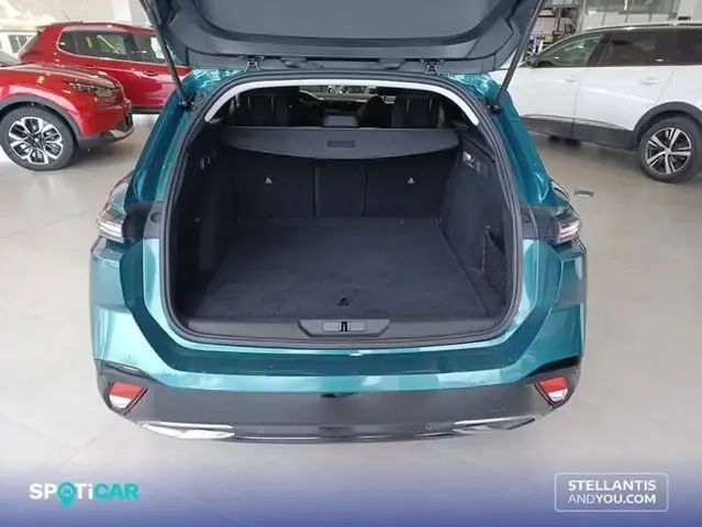 Peugeot 308 view 6